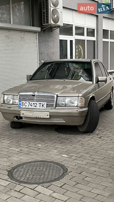 Mercedes-benz 190 (1986)