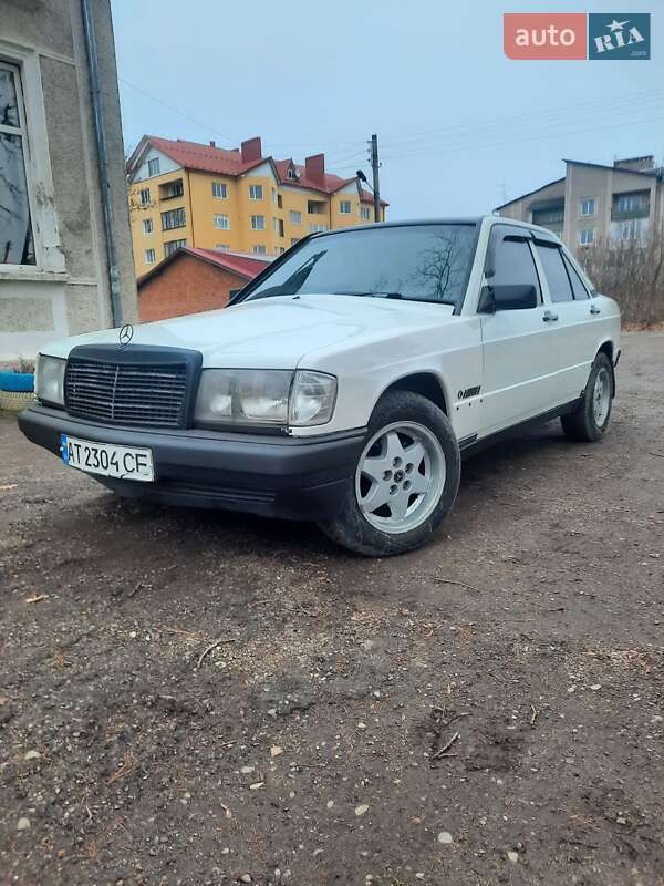 Mercedes-benz 190 (1986)