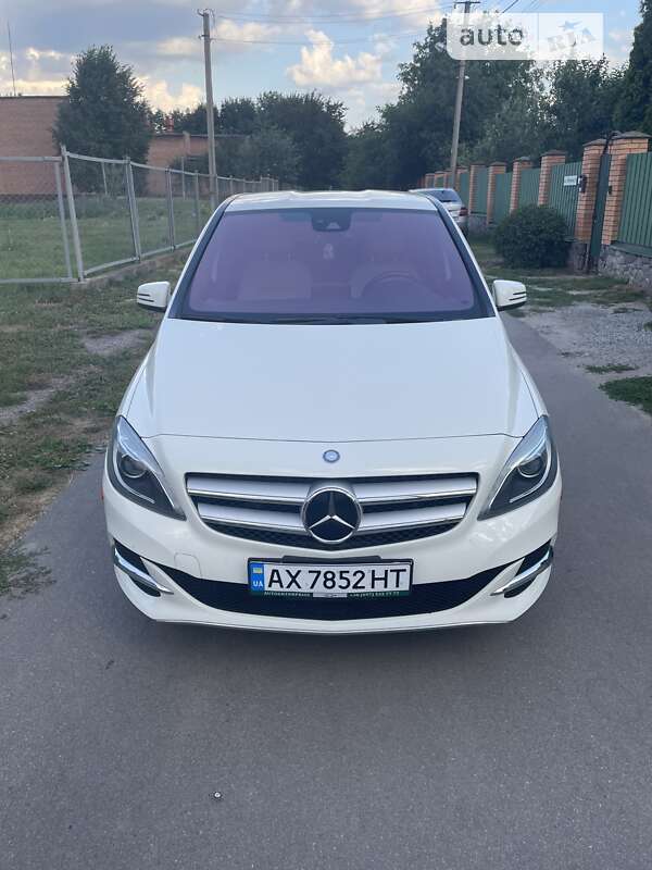 Mercedes-benz Electric drive (2015)