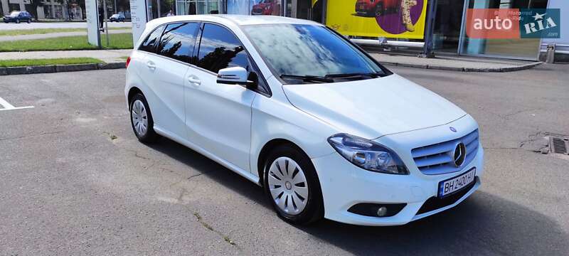 Mercedes-benz B-class (2013)