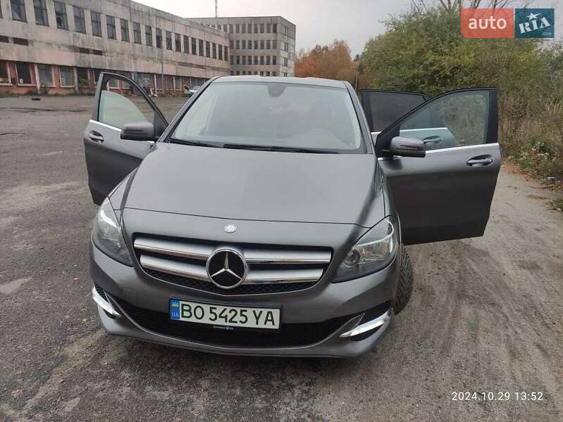 Mercedes-benz B 250e (2016)