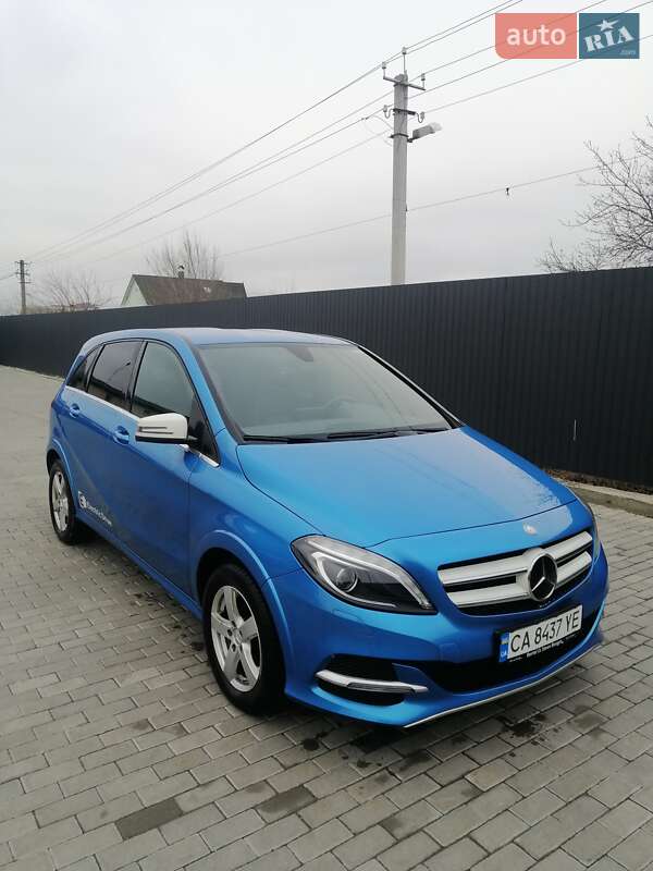 Mercedes-benz B 250e (2015)