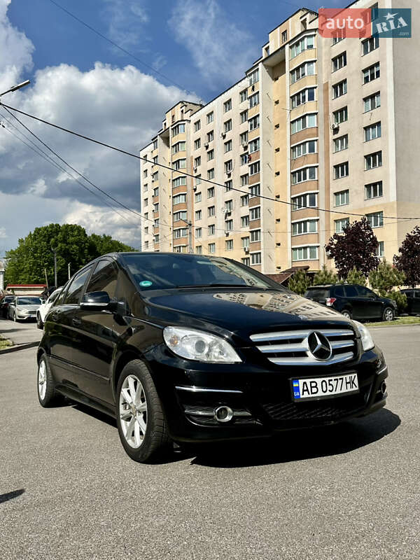 Mercedes-benz B-class (2011)