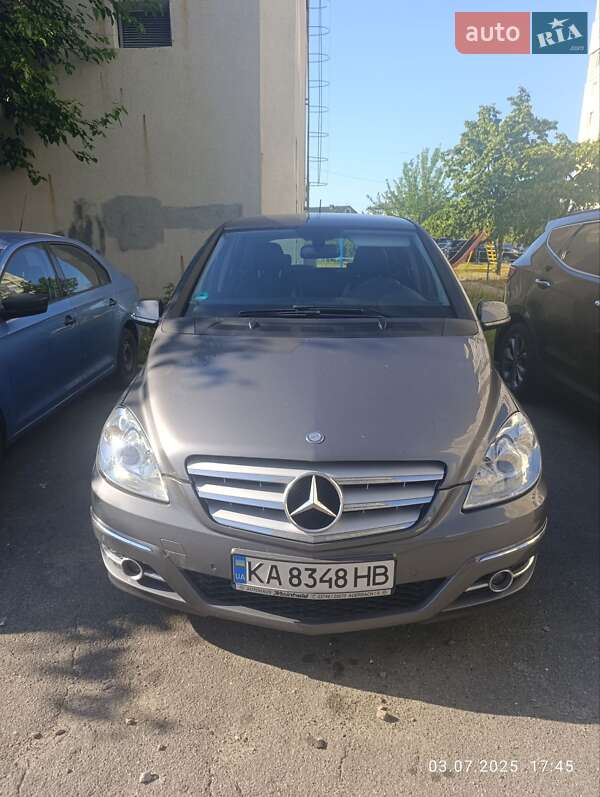 Mercedes-benz B-class (2011)