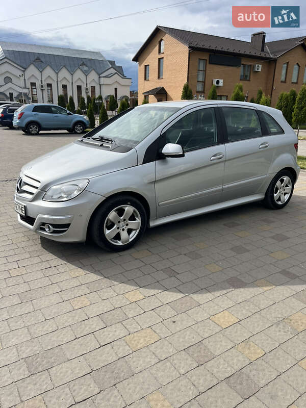 Mercedes-benz B-class (2011)