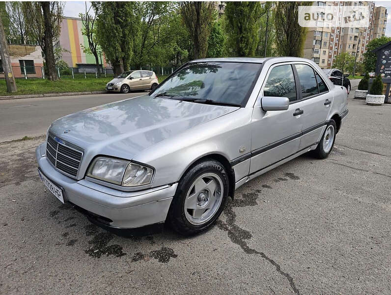 Mercedes-benz 180c (1996)