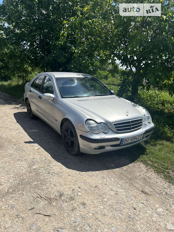 Mercedes-benz C 200 cdi (2001)