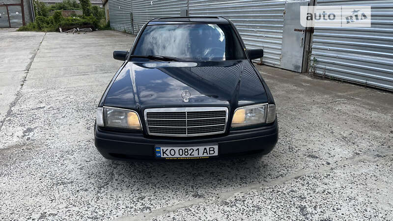 Mercedes-benz 180c (1994)