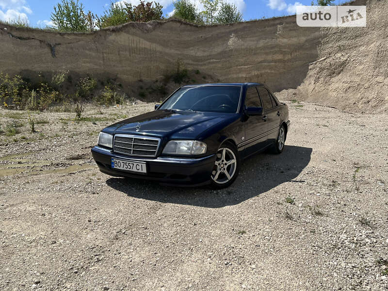 Mercedes-benz 180c (1995)
