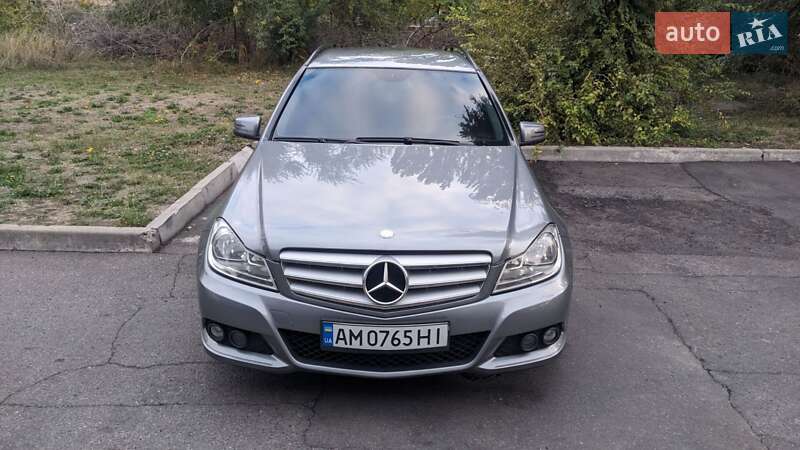 Mercedes-benz C 200 (2013)