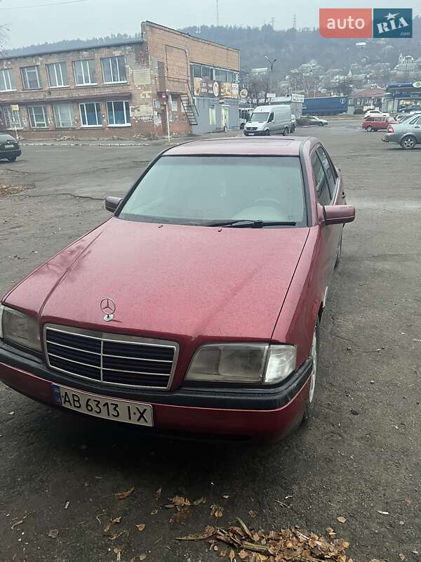 Mercedes-benz 180c (1995)