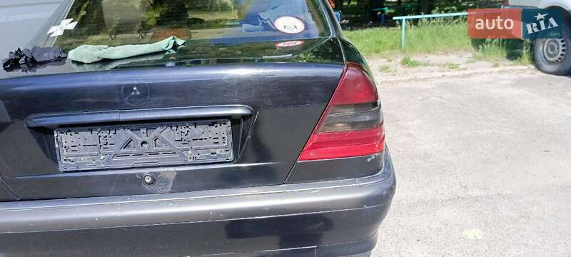 Mercedes-benz C-class (1998)