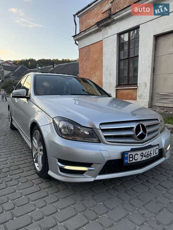 Mercedes-benz C-class (2011)