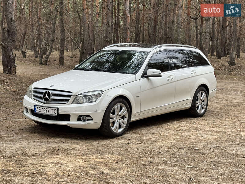 Mercedes-benz C-class (2011)