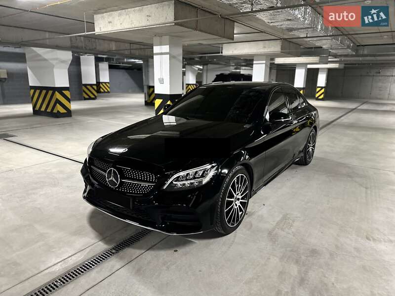 Mercedes-benz C-class (2018)