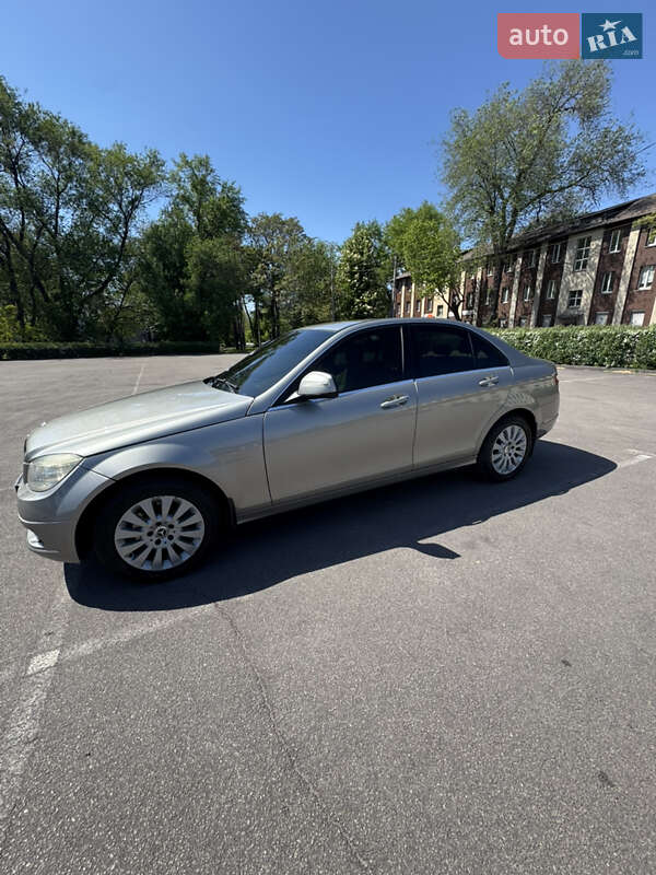 Mercedes-benz C-class (2007)