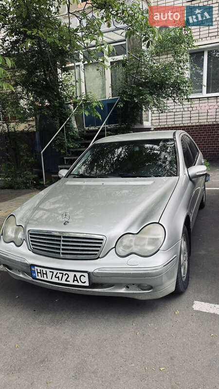 Mercedes-benz C-class (2002)