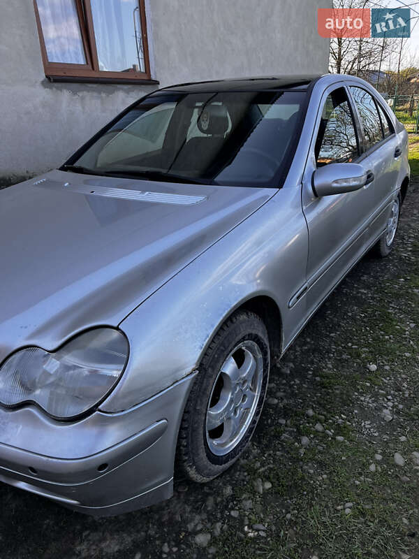 Mercedes-benz C-class (2001)