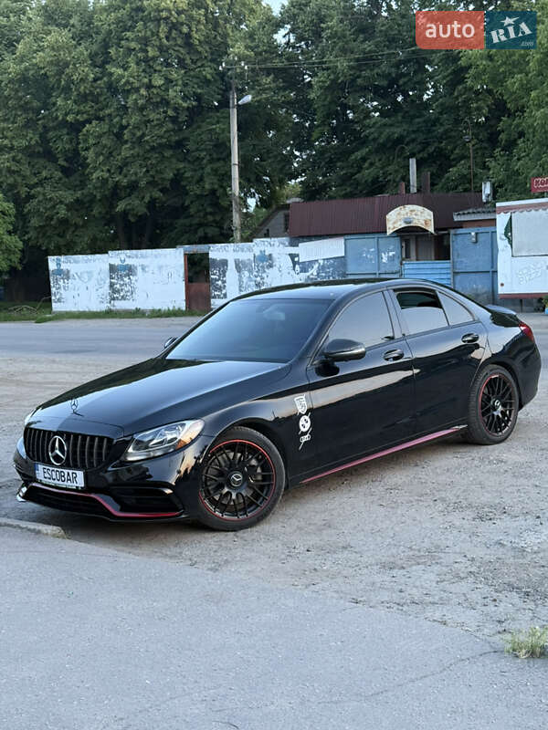 Mercedes-benz C-class (2017)