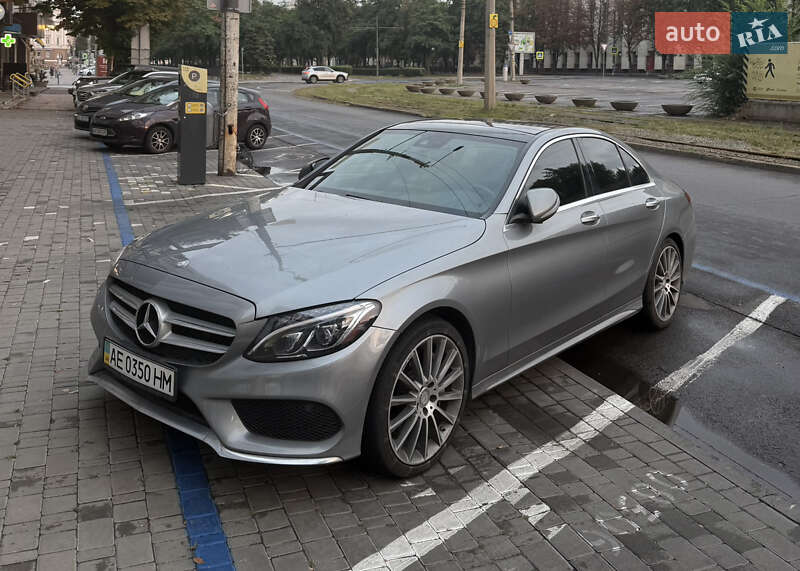 Mercedes-benz C-class (2015)