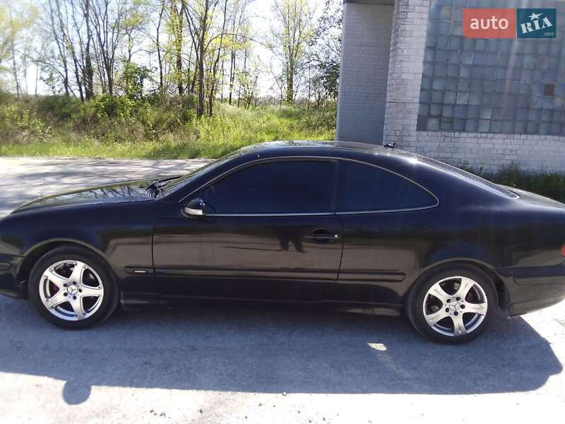 Mercedes-benz Clk-class (2001)