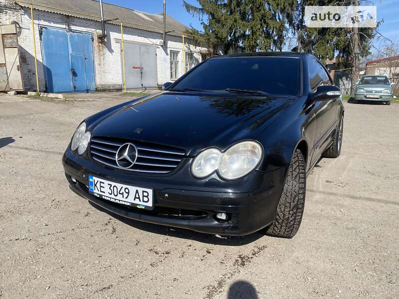 Mercedes-benz Clk-class (2003)
