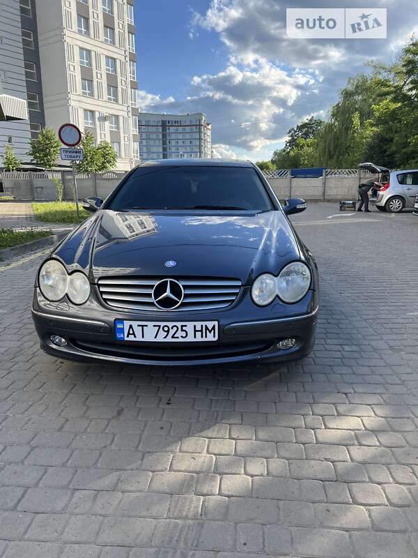Mercedes-benz Clk-class (2003)