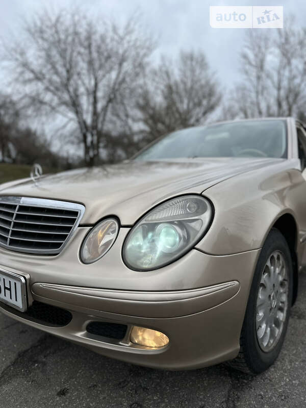 Mercedes-benz E 240 (2002)