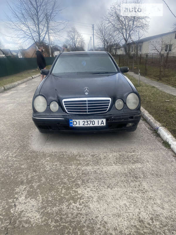 Mercedes-benz E 240 (2000)