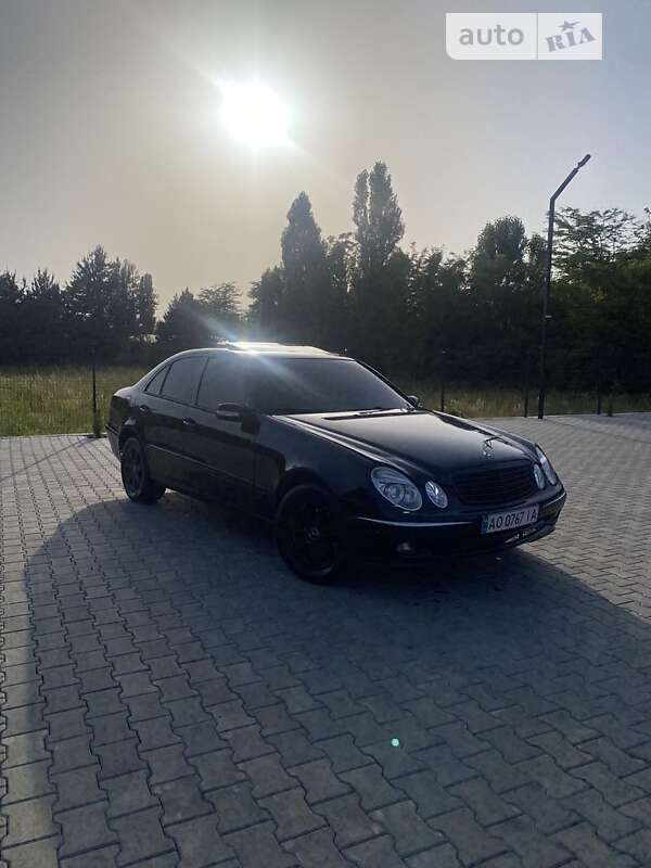 Mercedes-benz E 220 (2002)