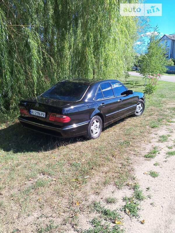 Mercedes-benz E 240 (2000)