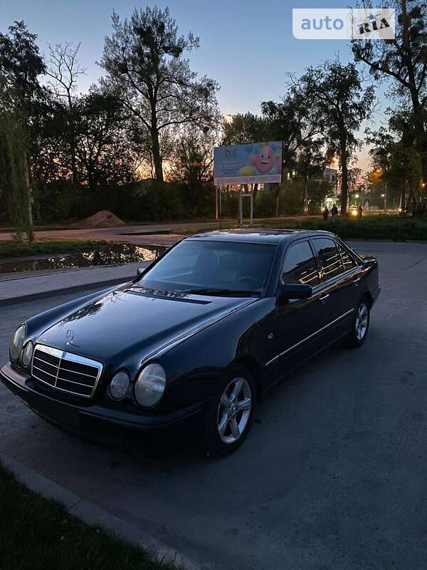 Mercedes-benz E 280 (1996)