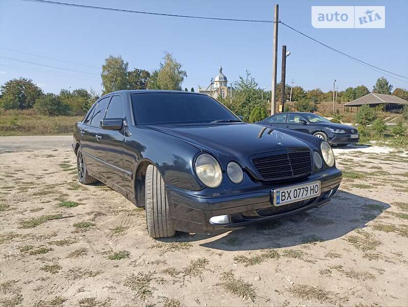 Mercedes-benz E 220 (1998)