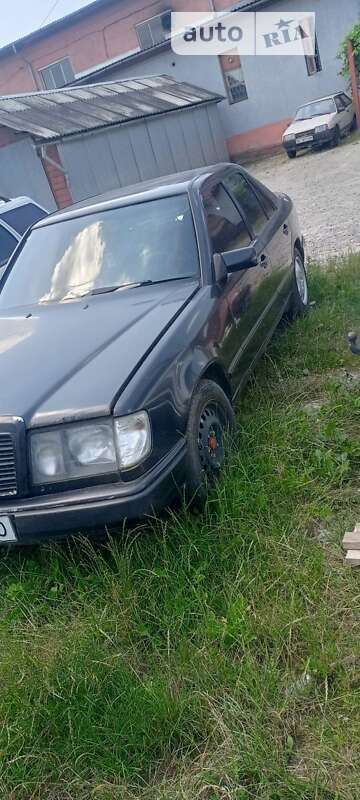 Mercedes-benz E-class (1985)