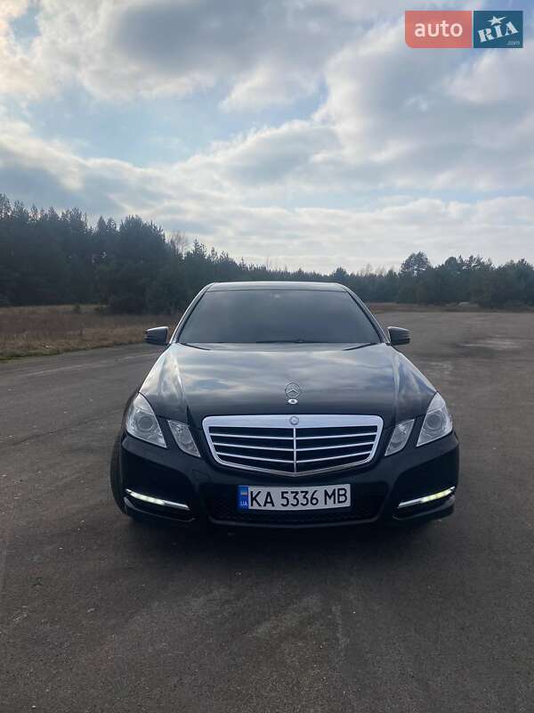 Mercedes-benz E-class (2011)