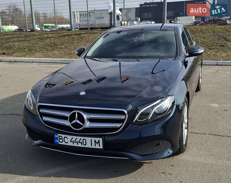 Mercedes-benz E-class (2016)