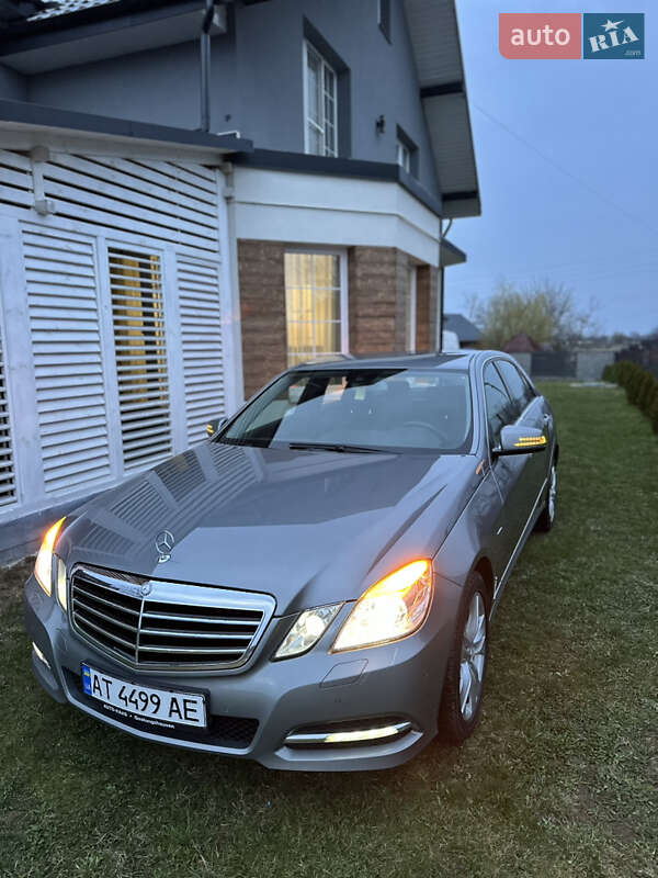 Mercedes-benz E-class (2011)
