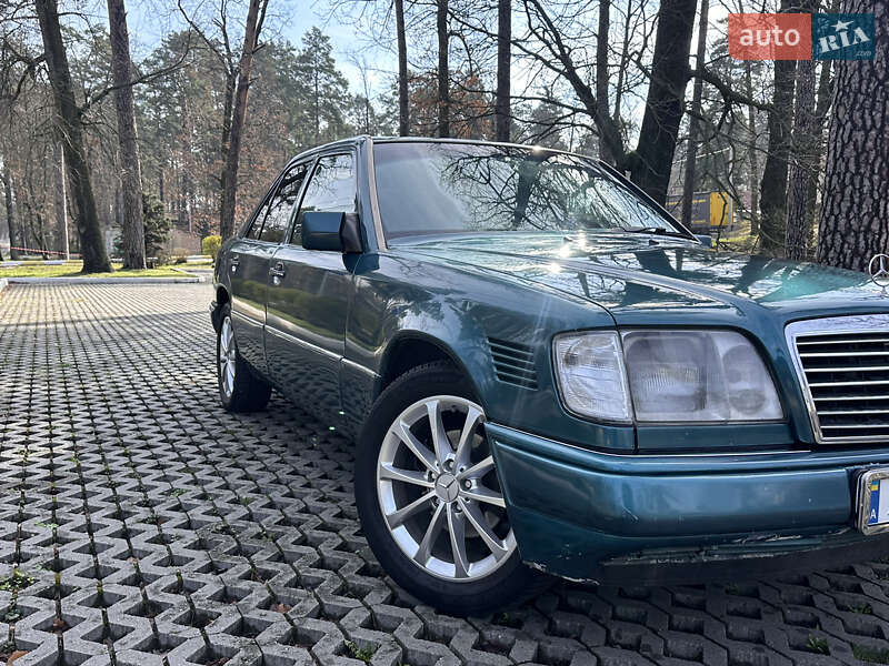 Mercedes-benz E-class (1995)