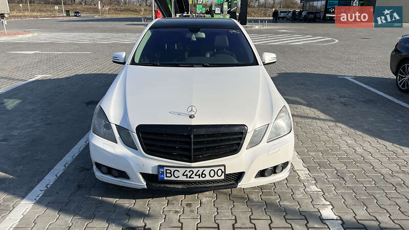 Mercedes-benz E-class (2011)