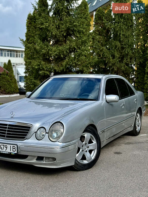 Mercedes-benz E-class (2000)
