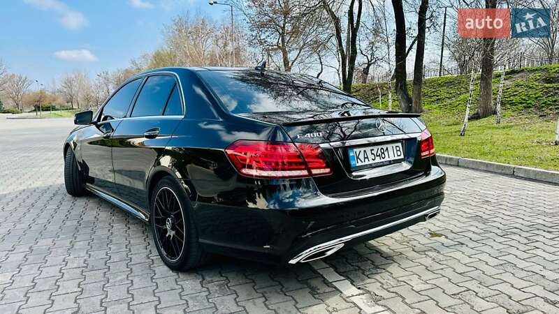 Mercedes-benz E-class (2015)