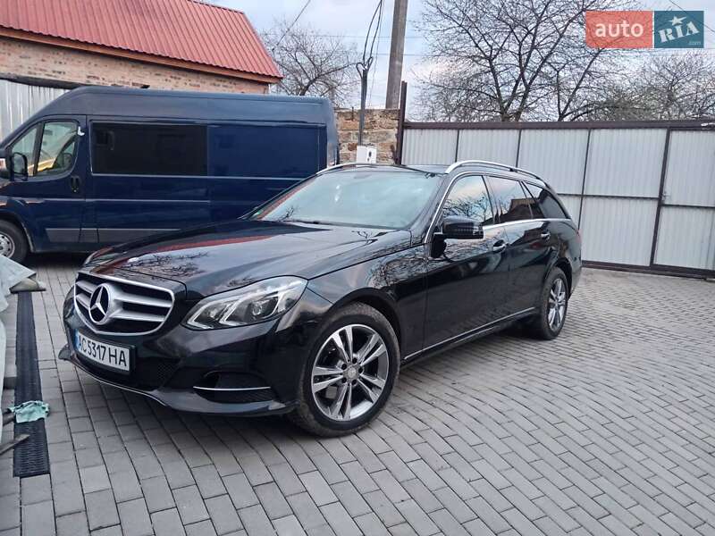 Mercedes-benz E-class (2015)