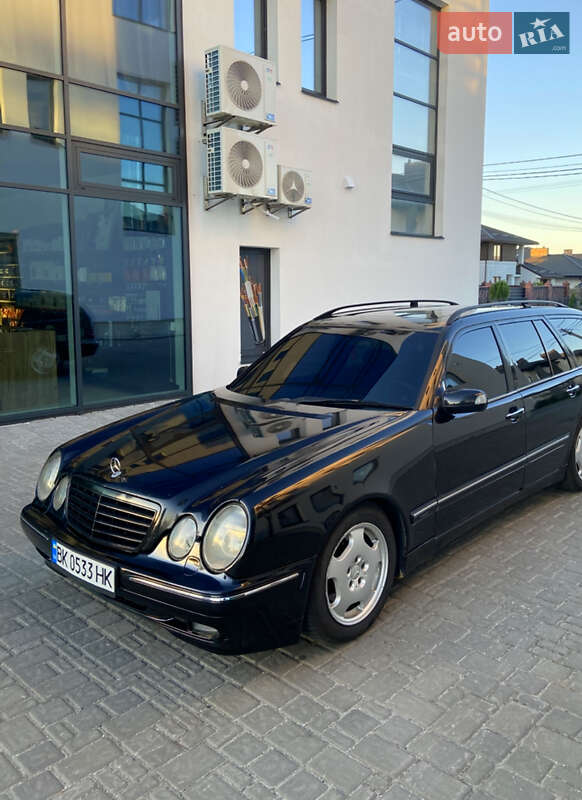 Mercedes-benz E-class (2001)
