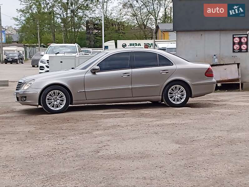 Mercedes-benz E-class (2003)