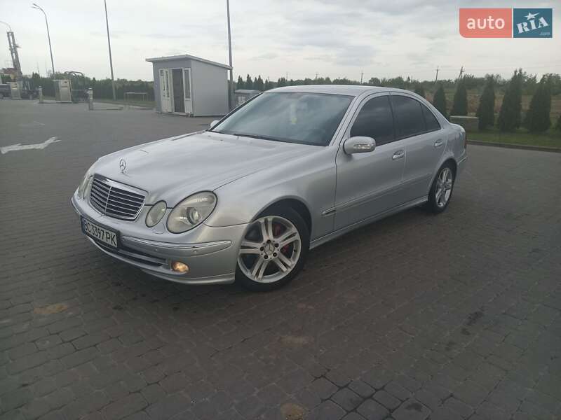 Mercedes-benz E-class (2005)