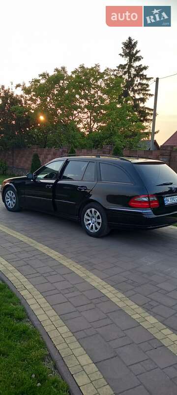 Mercedes-benz E-class (2009)