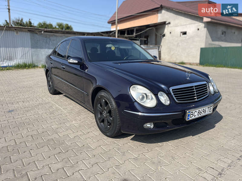 Mercedes-benz E-class (2004)