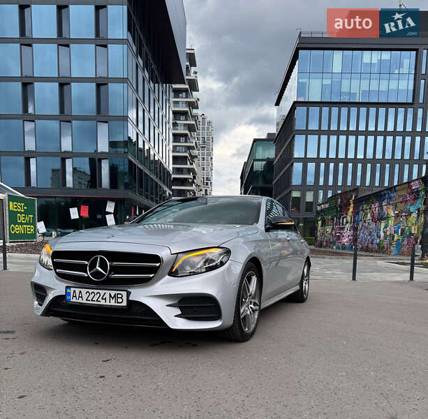 Mercedes-benz E-class (2017)