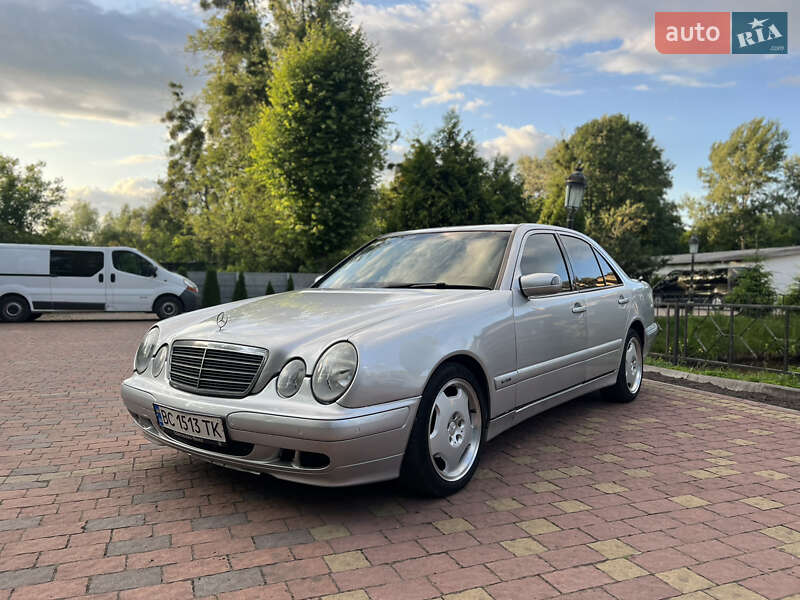 Mercedes-benz E-class (2000)