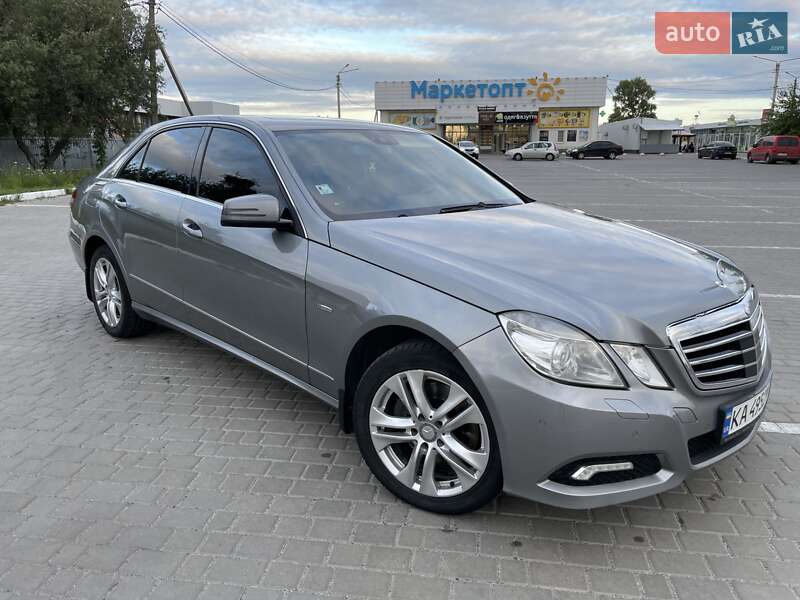 Mercedes-benz E-class (2010)